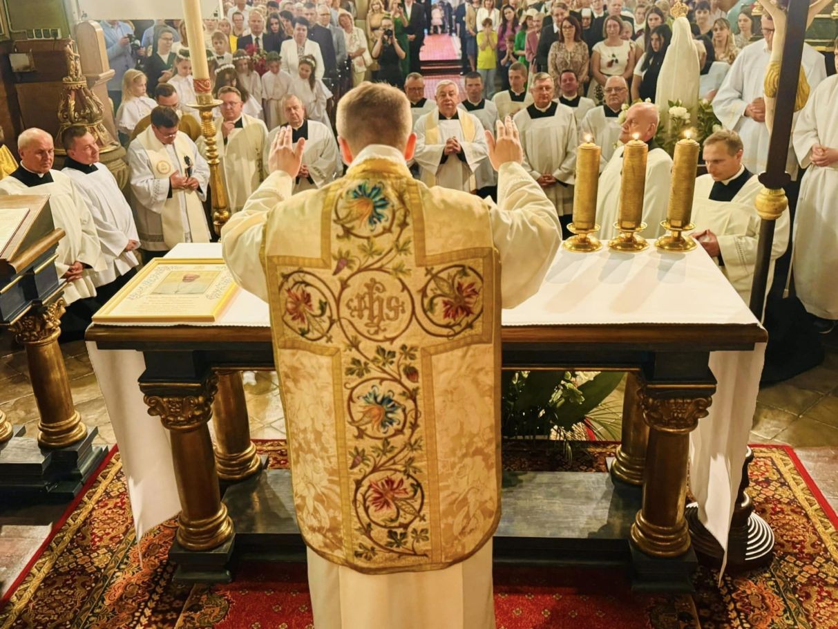 444445793_2309262799405752_1924314771634903379_n