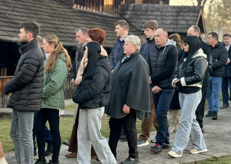 667611302_2926926887639337_2498744352063778334_n